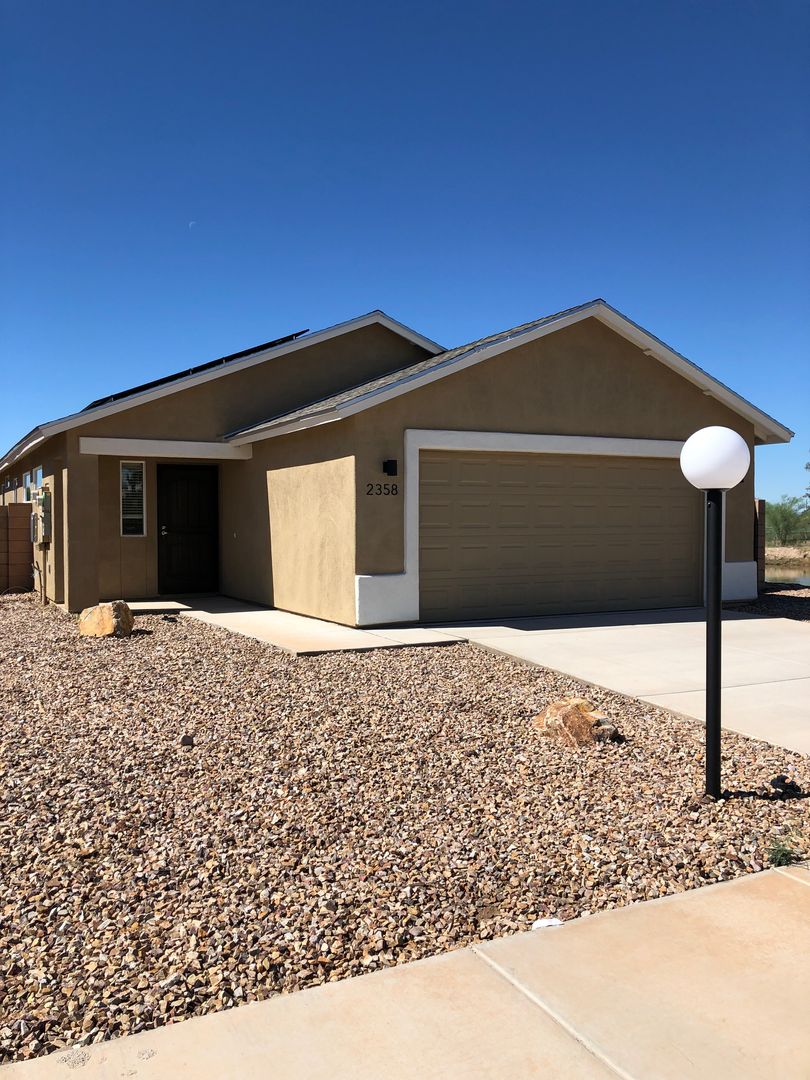 Tucson Apartment: 8315 E Golf Links