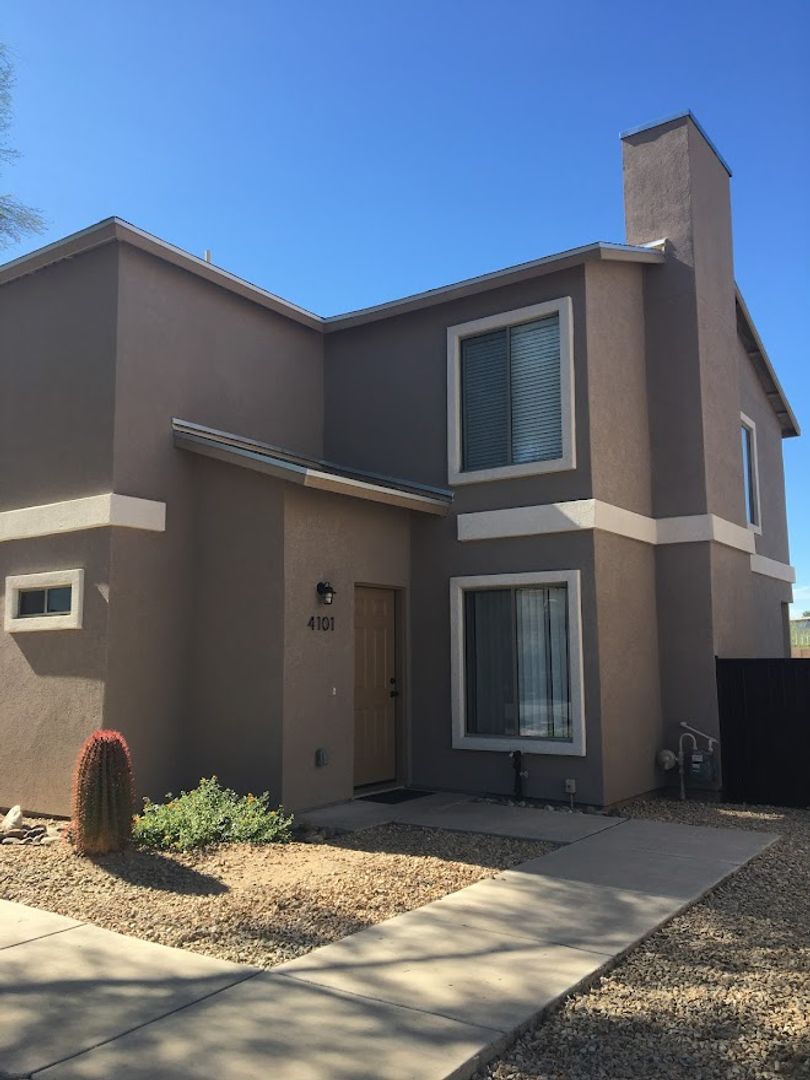 Tucson Apartment: 8980 E Speedway