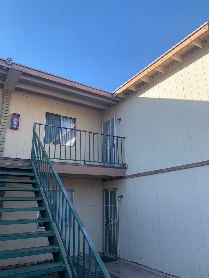 Tucson Apartment: 9009 E Broadway Blvd - 406