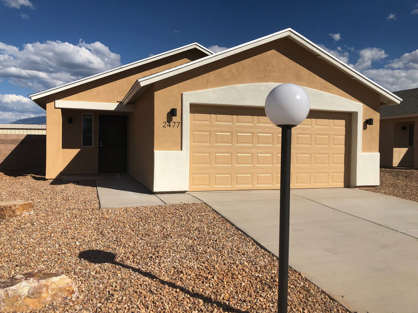 Tucson Apartment: 8315 E Golf Links