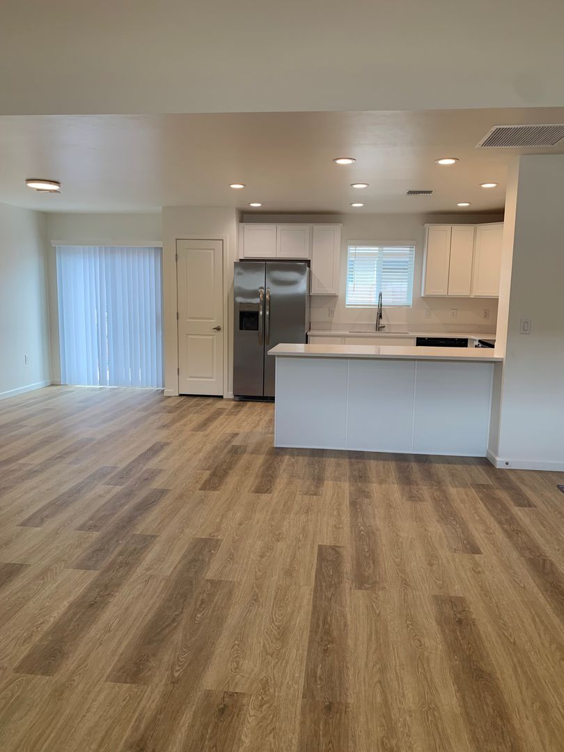 Tucson Apartment: 8315 E Golf Links