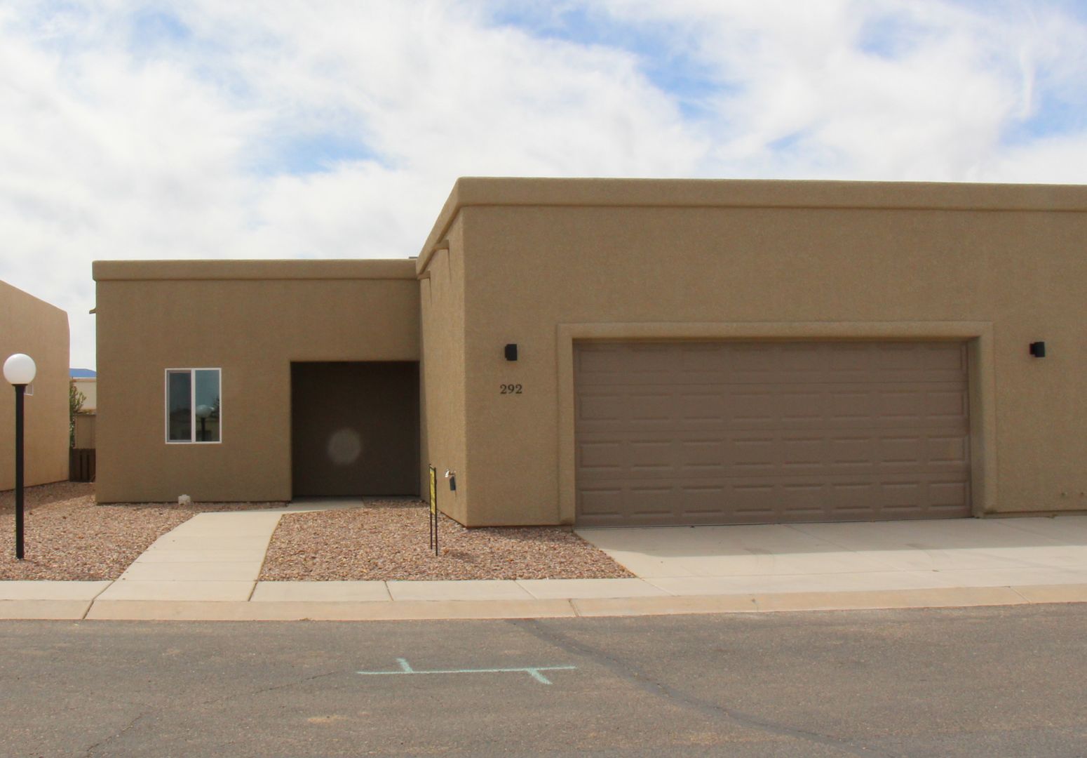 Sierra Vista Apartment: 526 S Clubhouse Lane
