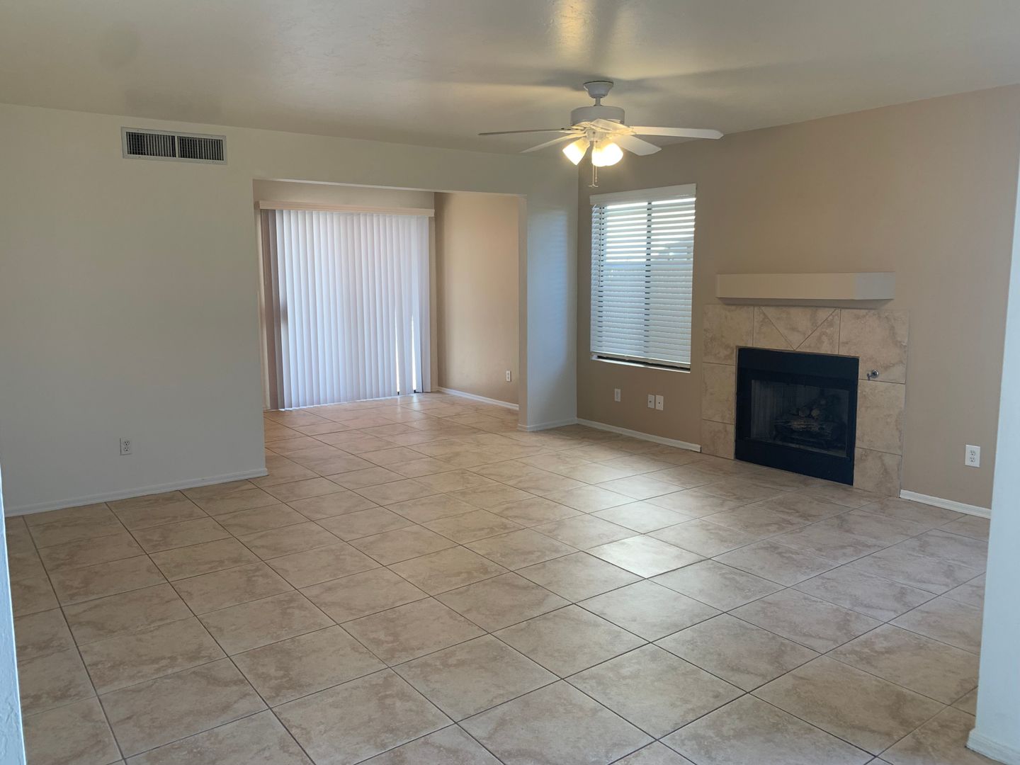 Tucson Apartment: 9111 E Broadway