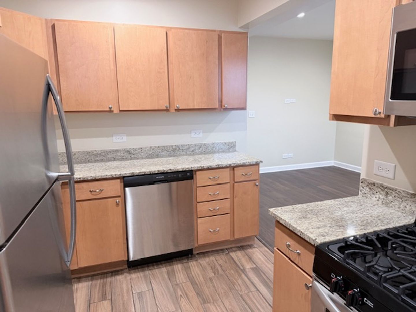 Park Ridge Apartment: 7-11 S. Chester Ave