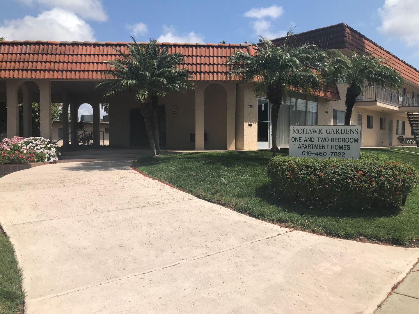 La Mesa Apartment: 7482 Mohawk Street