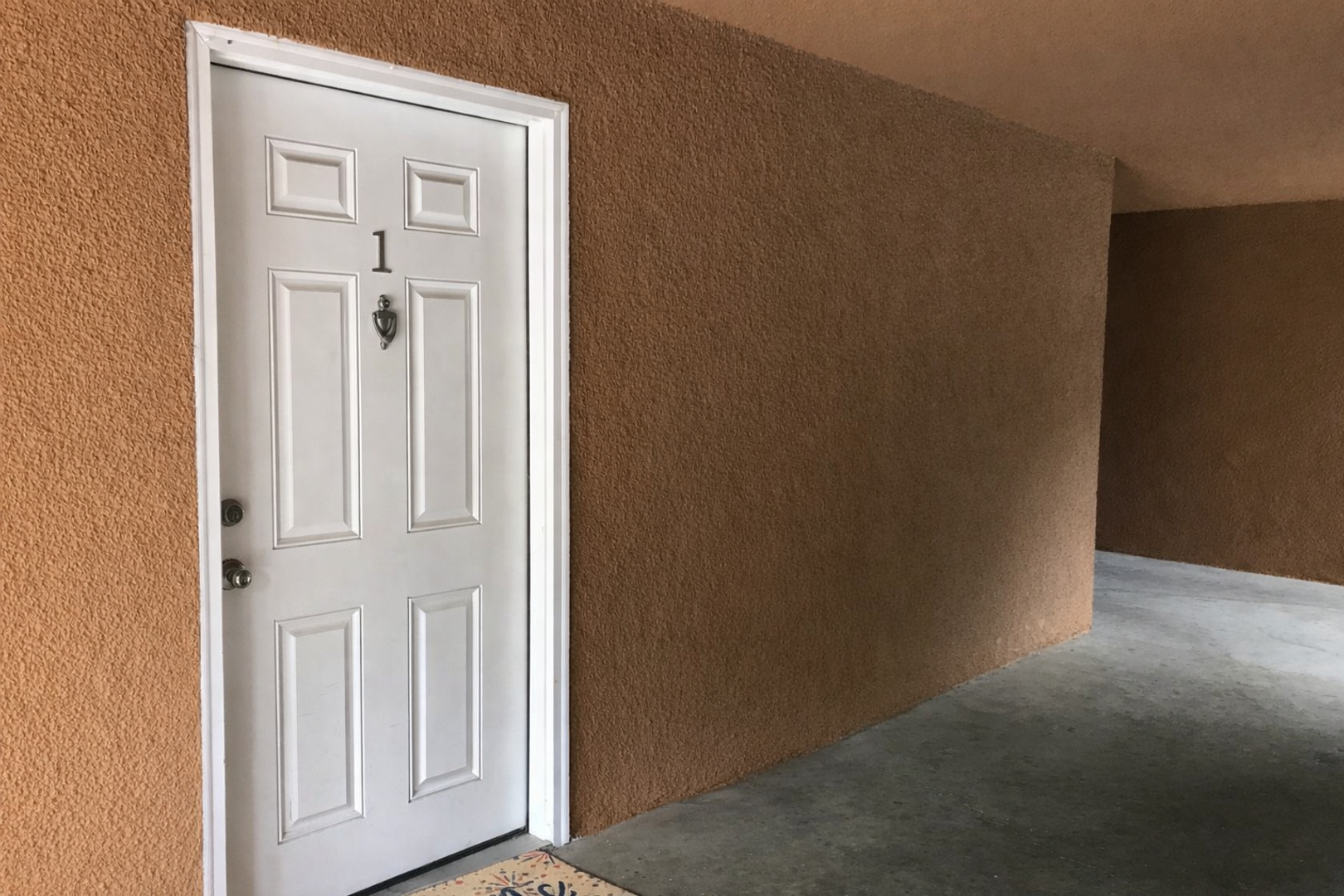 San Jose Apartment: 2435 Rinconada Dr.