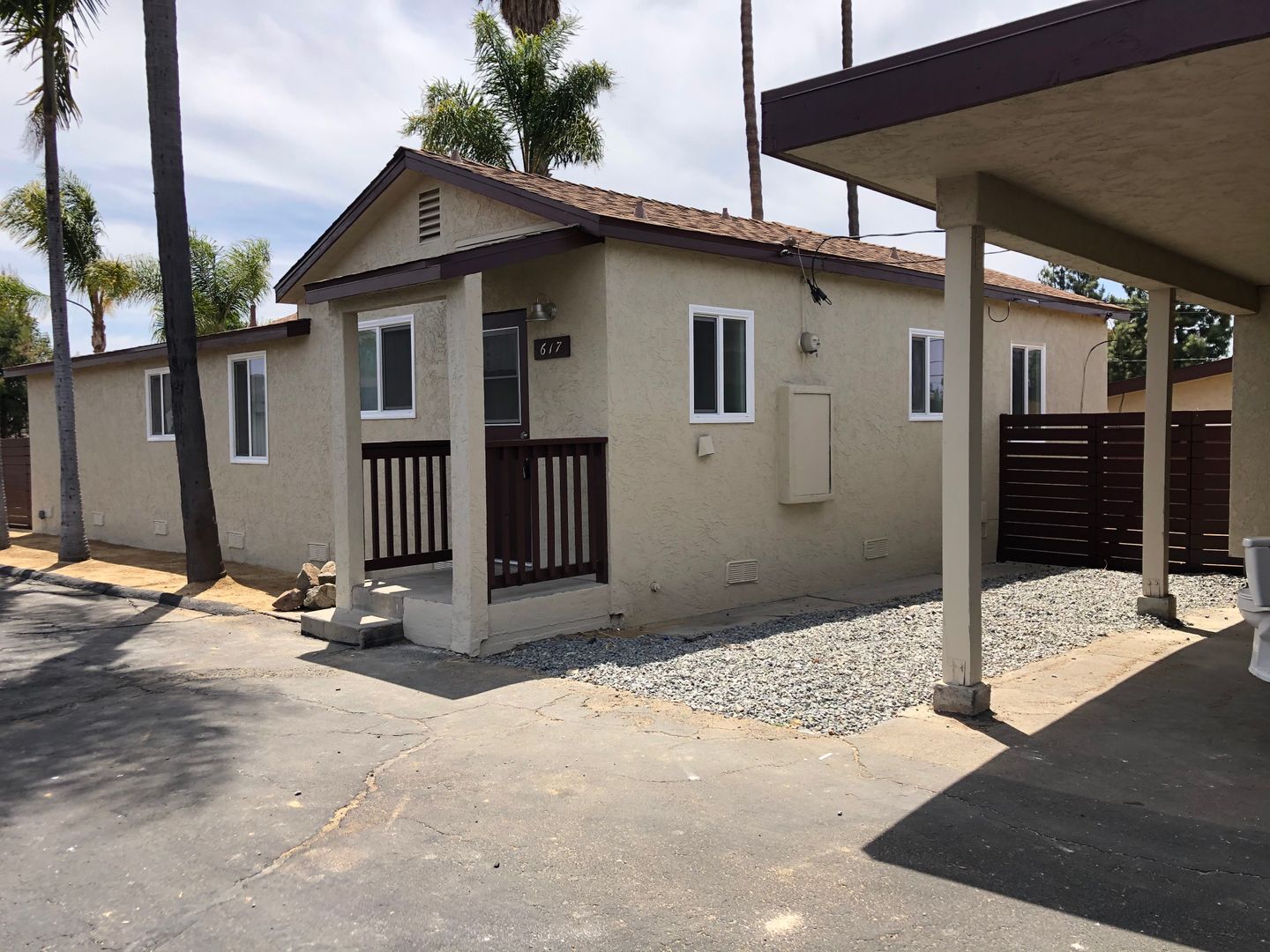 Vista Apartment: 617,619,621,623 W. California