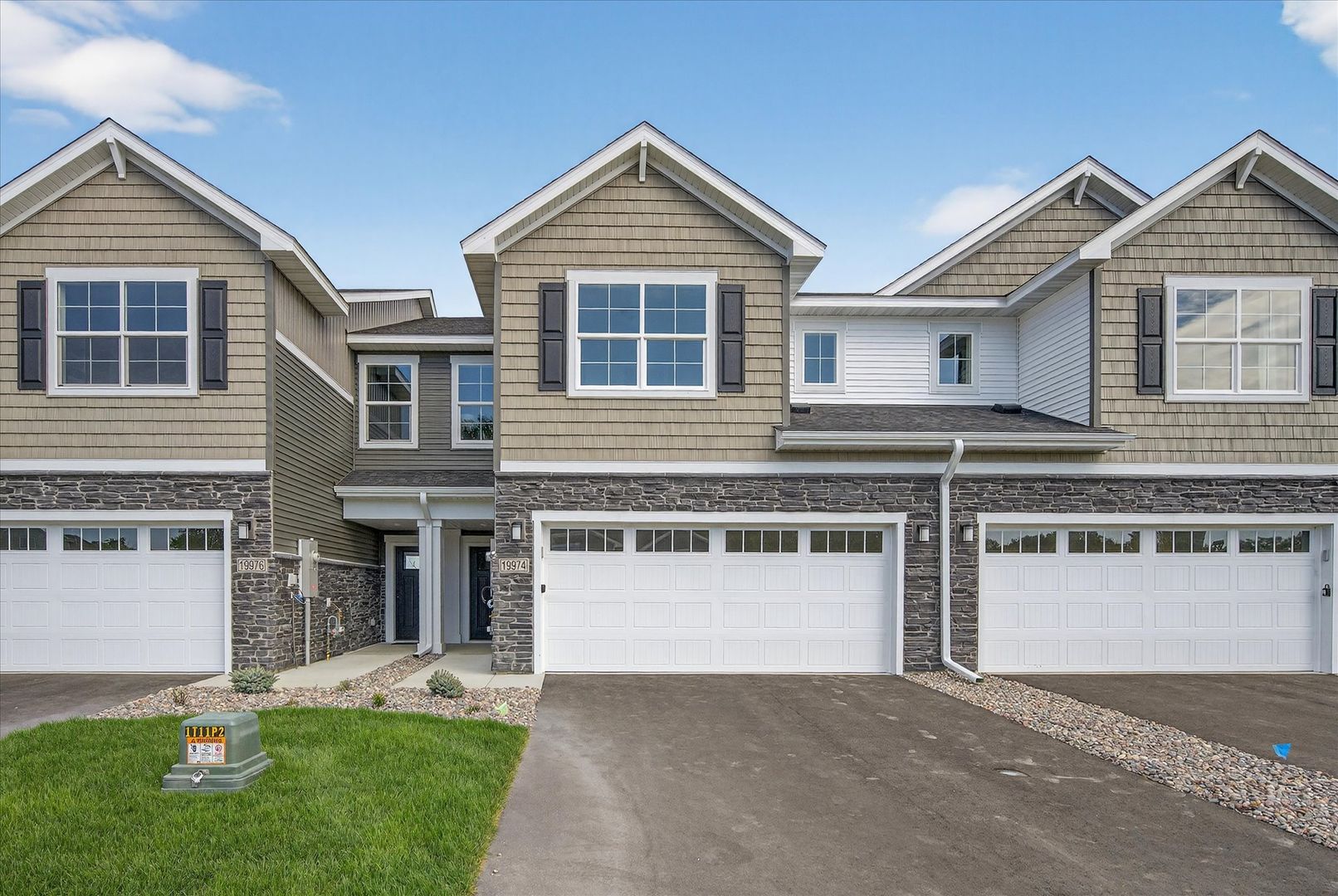 Corcoran Townhome: 19946 Hunters Ridge