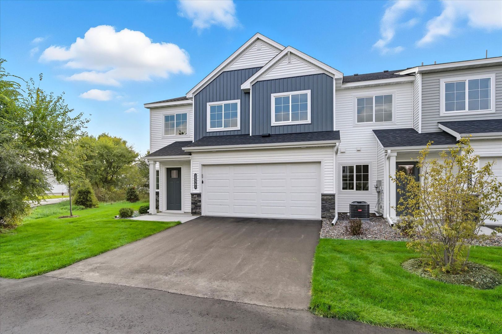 Zimmerman Townhome: 25589 3rd St W