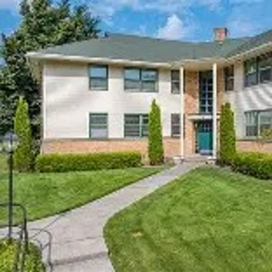 Spokane Apartment: 2406 W 3rd Ave