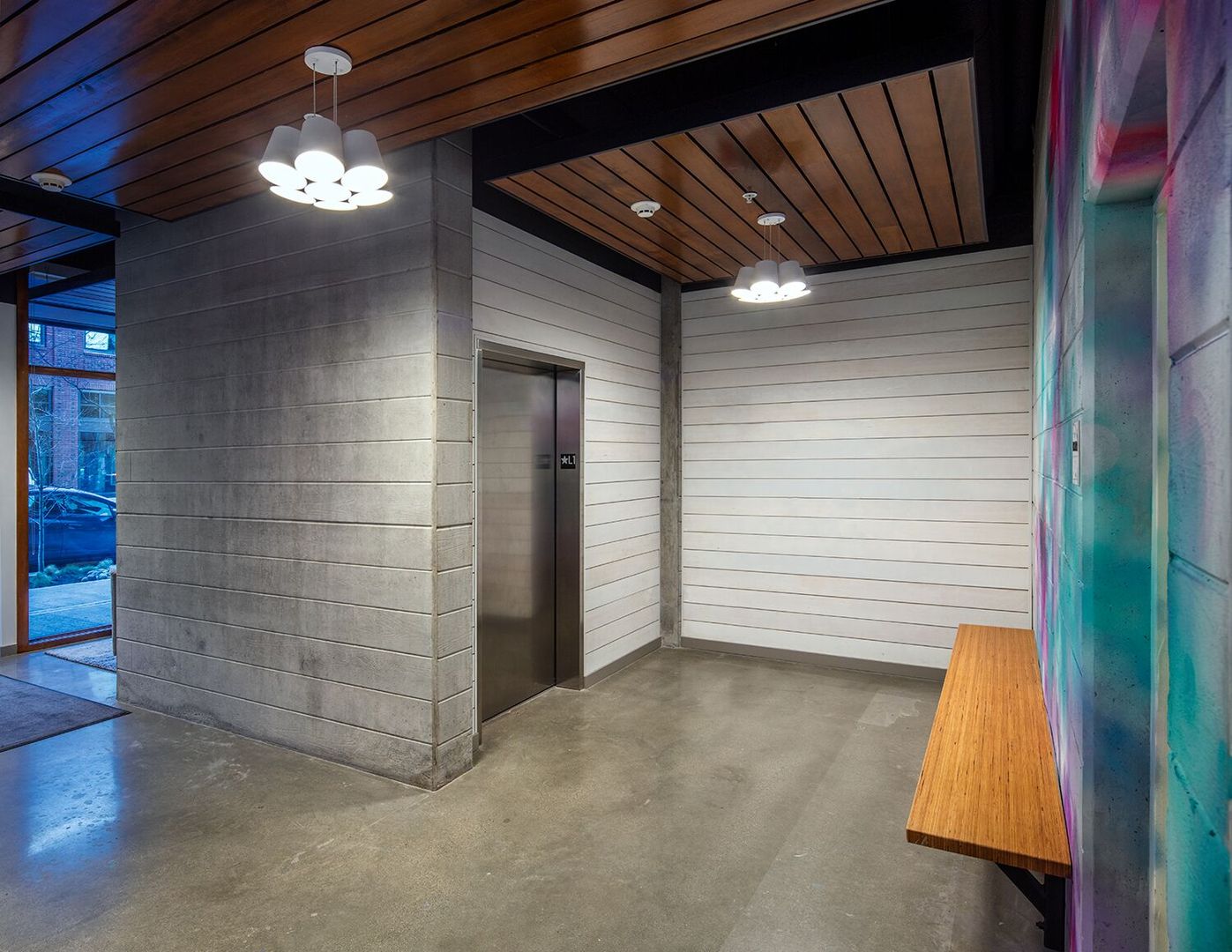Lobby at Pike Flats (4 of 5)