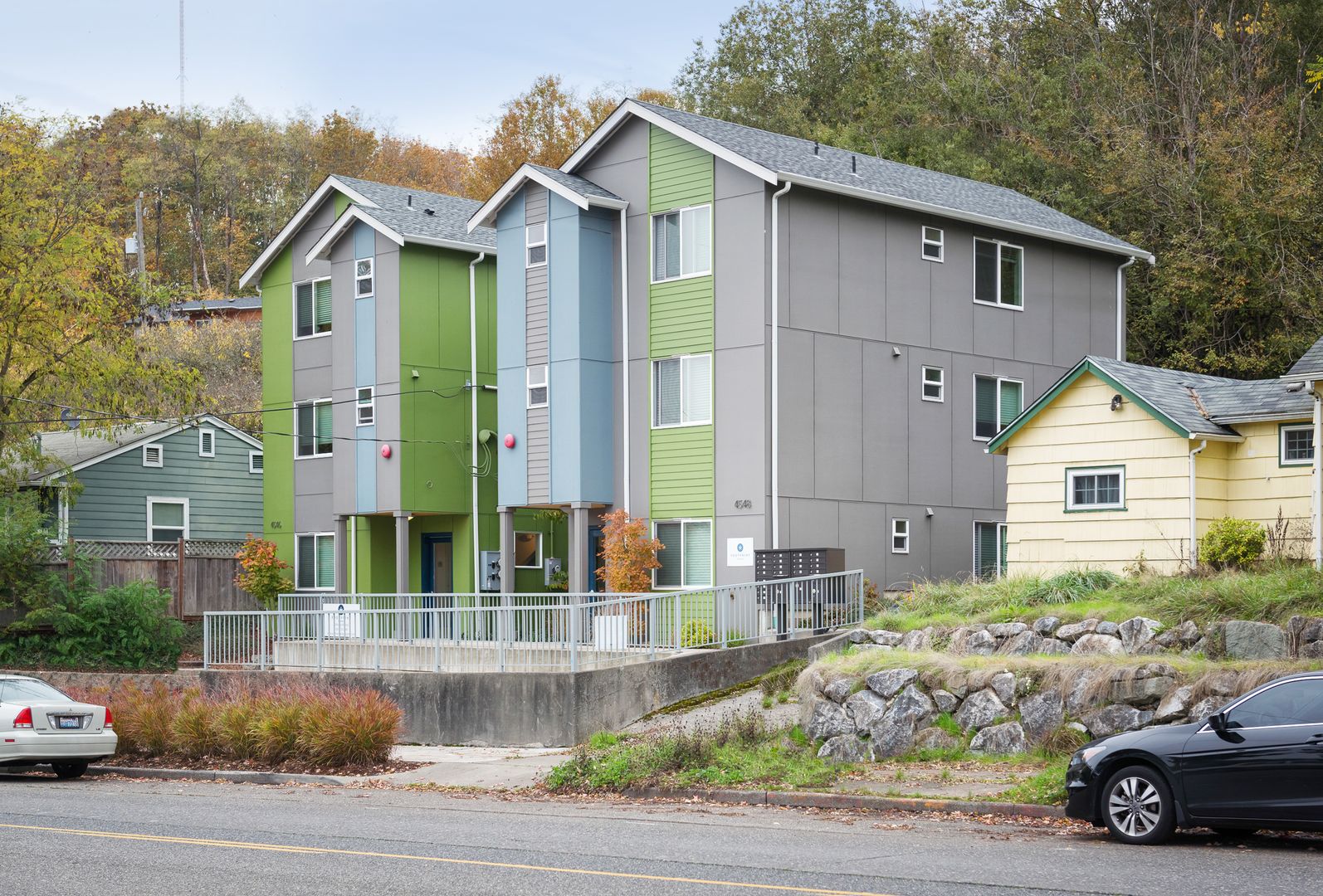 Seattle Apartment: 4548 Delridge Way SW