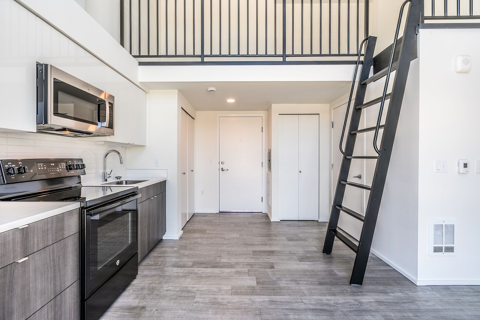 1404 Boylston 1 of 18