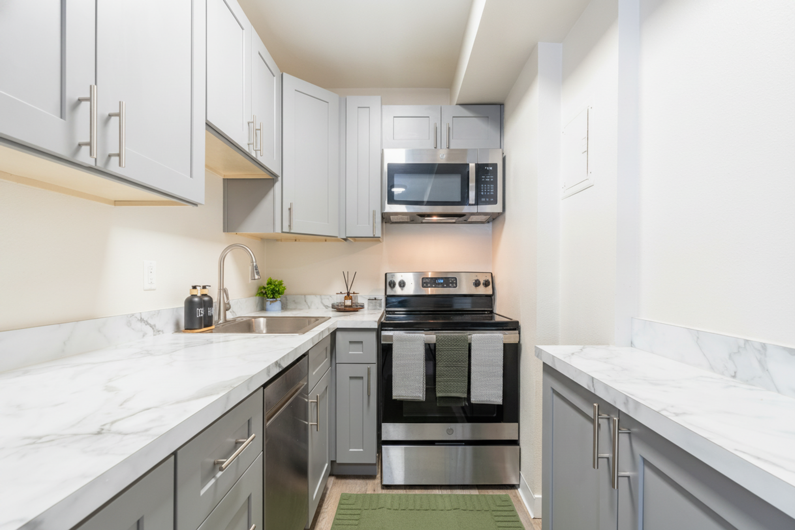 Stockbridge Apartments 8 of 12
