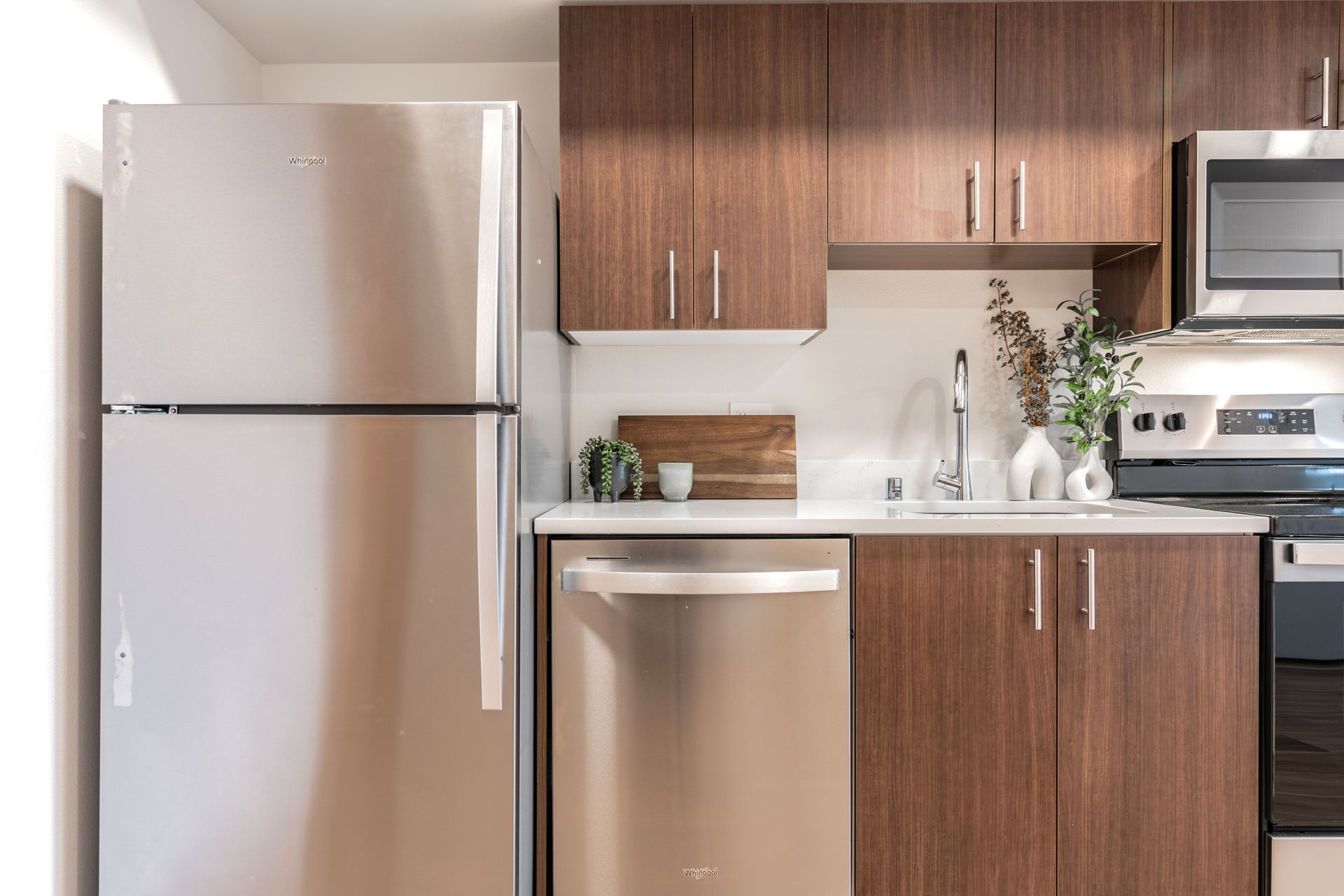 Tacoma Apartment: 2501 Commerce St
