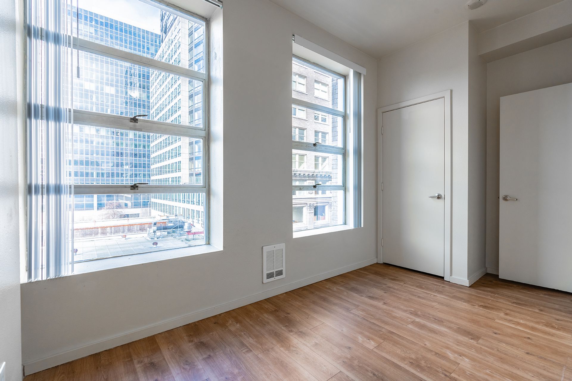 Seattle Apartment: 107 Cherry St