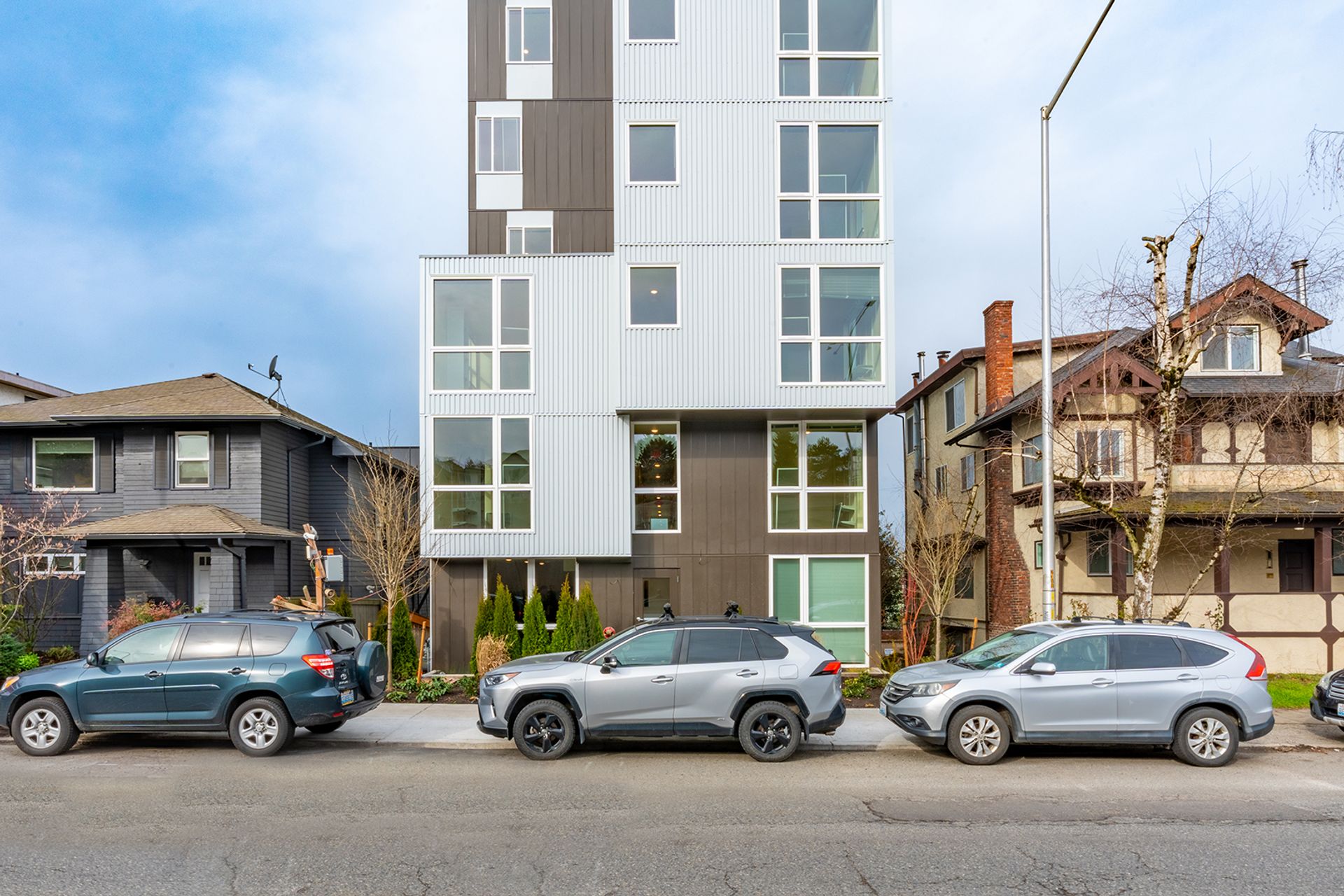 Seattle Apartment: 2335 Boylston Ave E