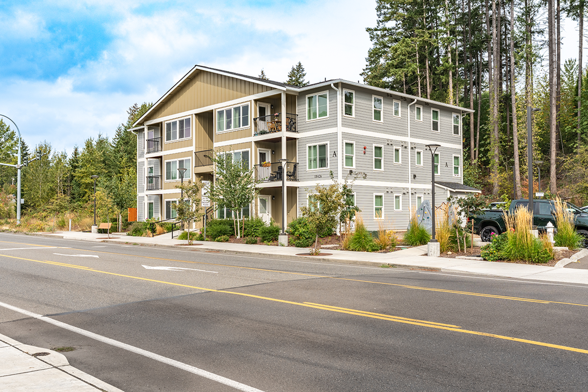 Bonney Lake Apartment: 18426 Veterans Memorial Dr E