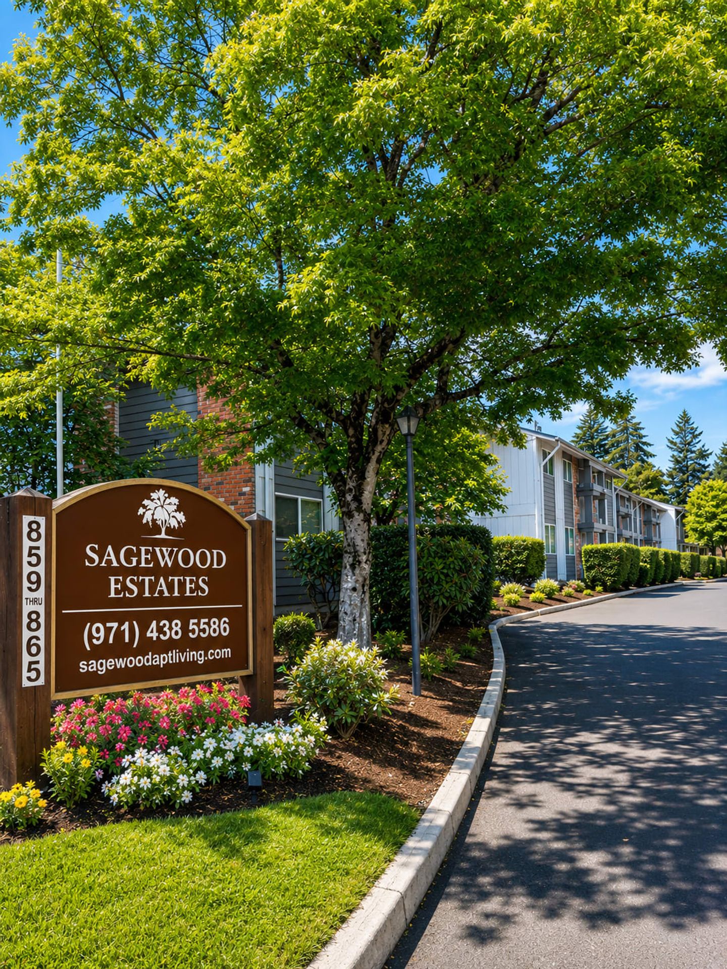 Portland Apartment: 863 NE 122nd Ave
