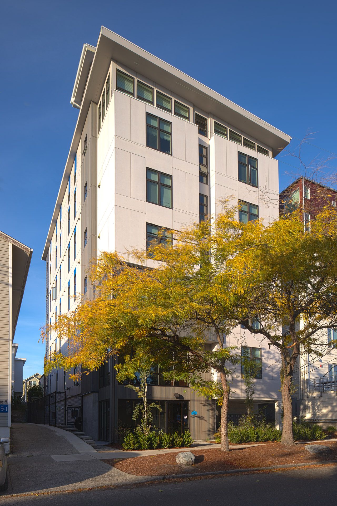 Seattle Apartment: 1514 NW 52nd St