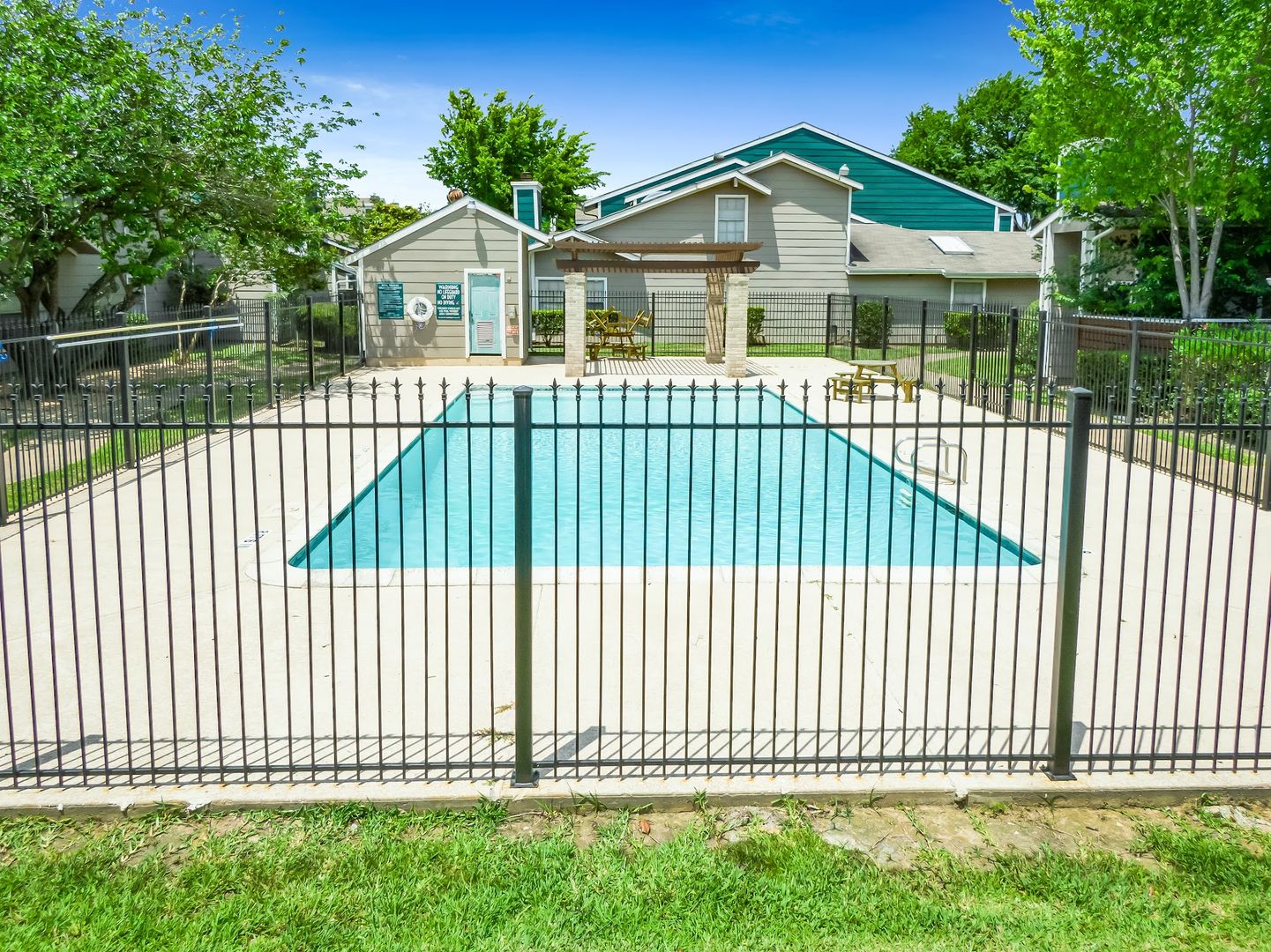 Pool at Casa Azul Townhomes (8 of 8)