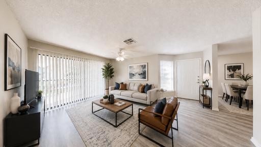 Spacious 2 bedroom 1 baths 950 sq. ft. Apartment – photo 1