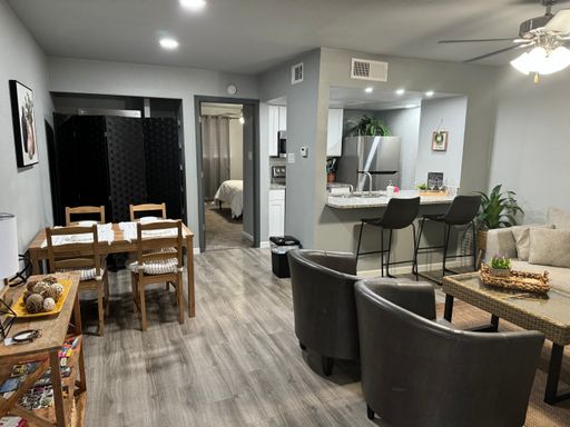 Fully furnished Corporate Unit - 1 bedroom 1 bath - The Premium on Furnished Finder – photo 1
