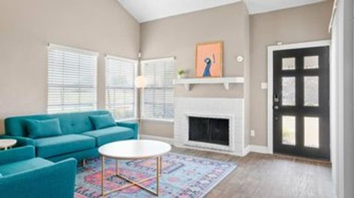 3 Bedroom | 2 Bathroom | [Small] | 1,236 Sq. Ft. – photo 1