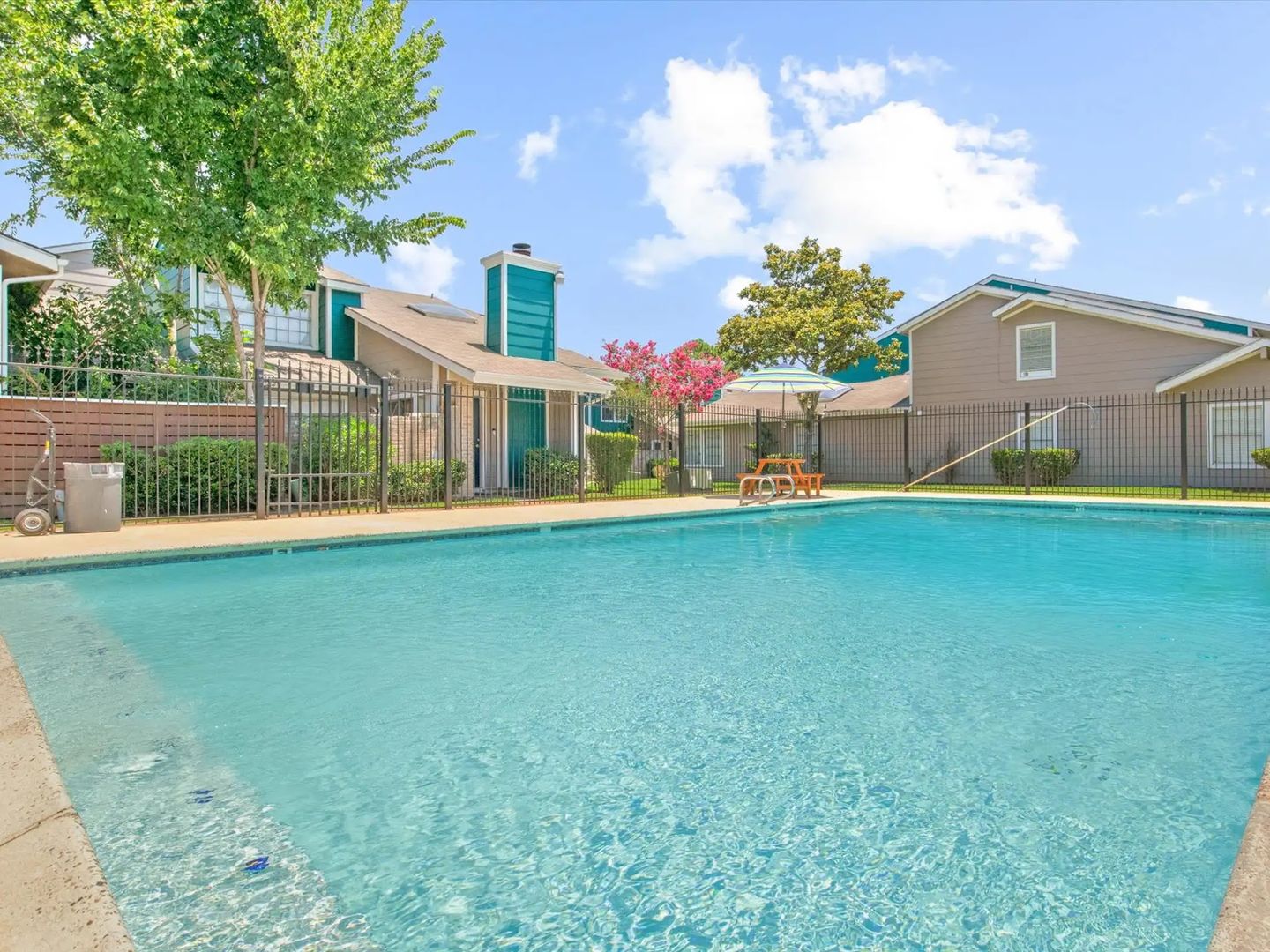 Pool at Casa Azul Townhomes (7 of 8)