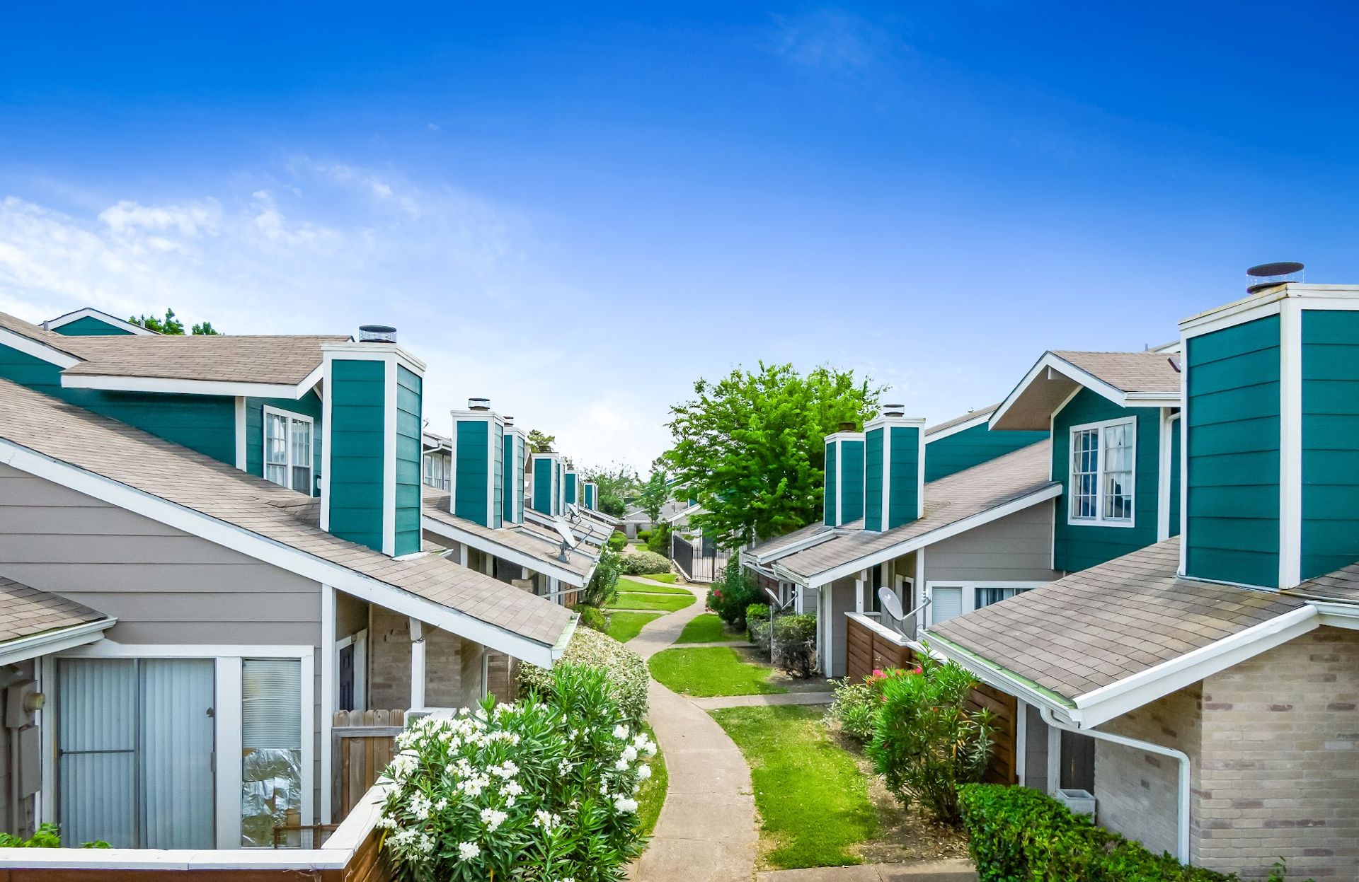 Houston Apartment: 12247 Sunset Meadow Ln