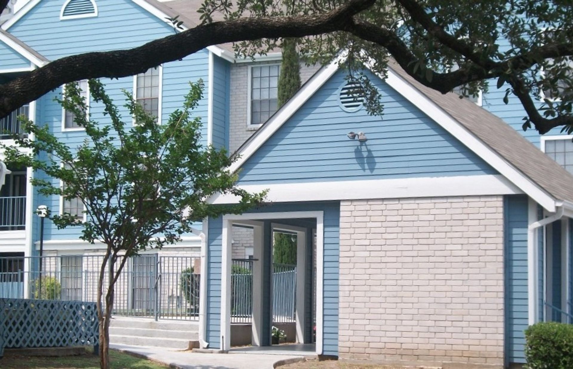 San Antonio Apartment: 3158 Eisenhauer Rd