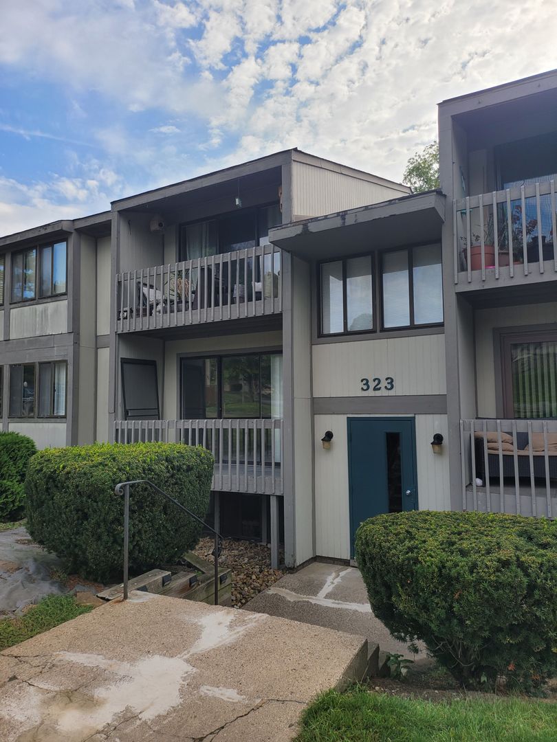 Bridgeville House: 323 Ridge Point Circle