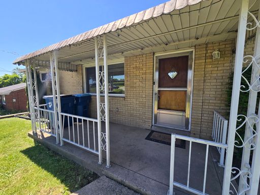 2 Bedroom Brick Ranch Home - Available NOW! – photo 1