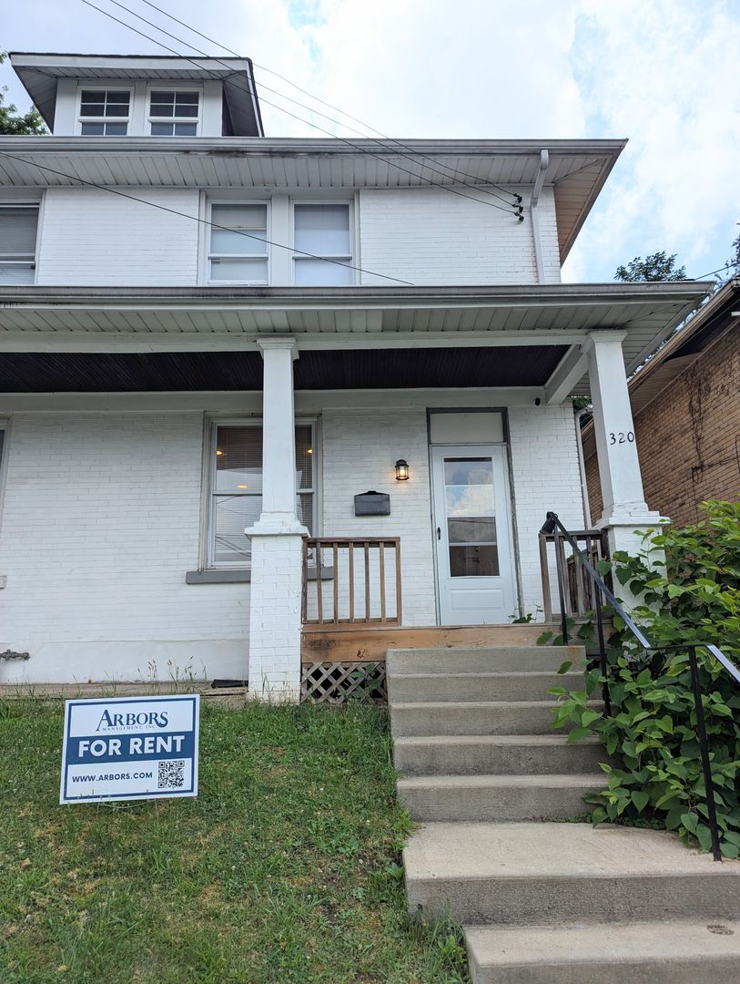 Pittsburgh House: 320 Aidyl Avenue