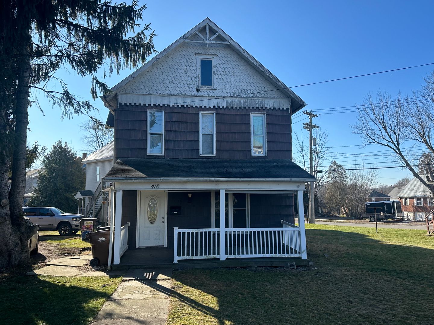 Grove City Apartment: 418 S. Center Street