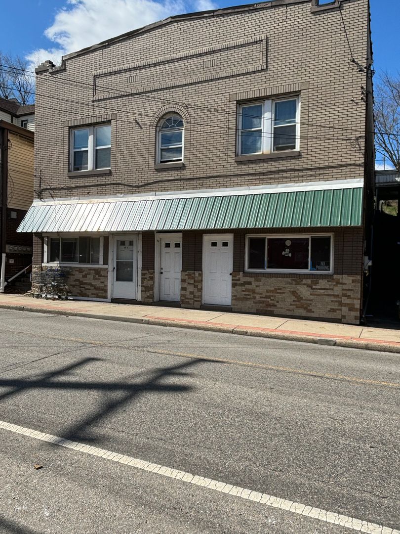 Carnegie Apartment: 516 Carothers Avenue