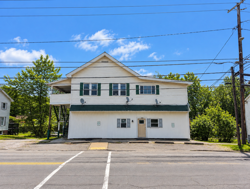 Two Bedroom Apartment in Sandy Lake