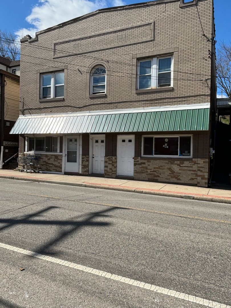 Carnegie Apartment: 516 Carothers Avenue