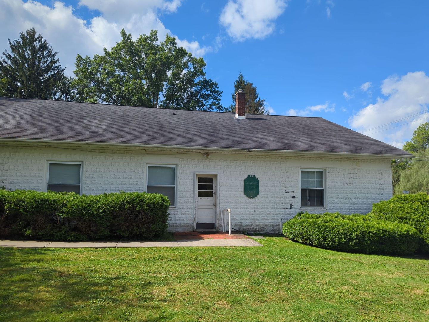 Grove City Apartment: 4 Daugherty Road