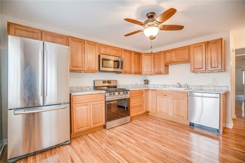 Pittsburgh Apartment: 1425 Porterfield Street