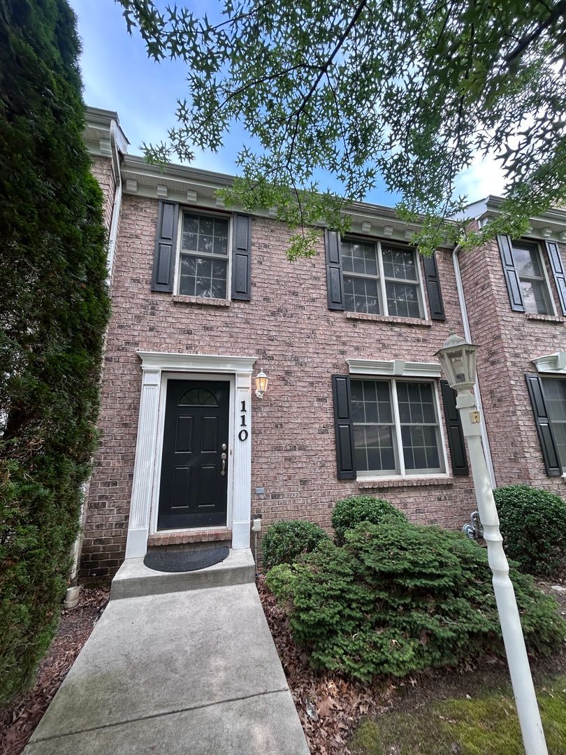 Pittsburgh Townhome: 1-114 Castleview Dr