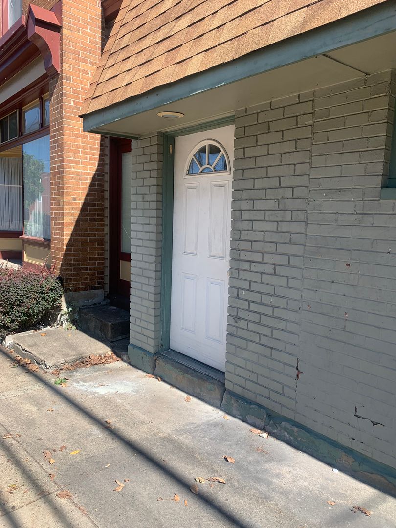 Carnegie Apartment: 447 Carothers Avenue