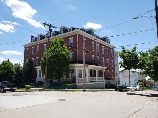 One Bedroom Apartment in Washington - Available NOW!