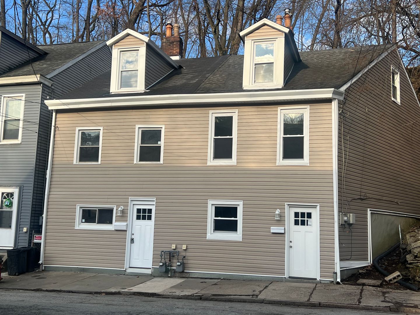 Pittsburgh House: 1144 Woods Run Avenue