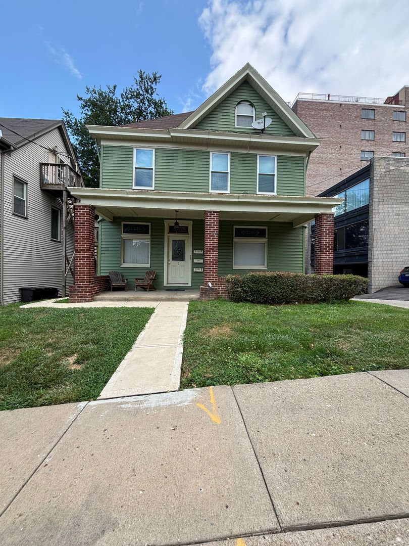 Pittsburgh Apartment: 2 Shady Dr W
