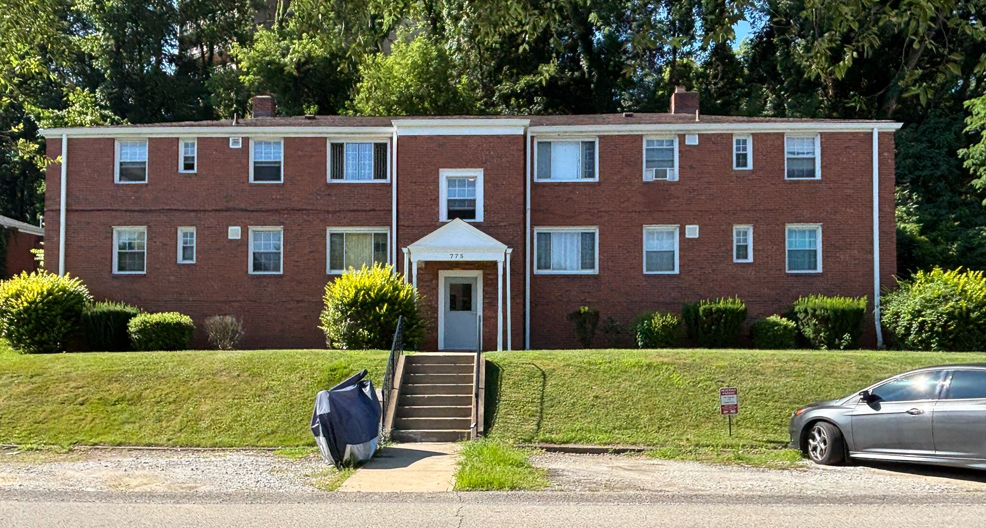 Pittsburgh Apartment: 775 Cooke Drive