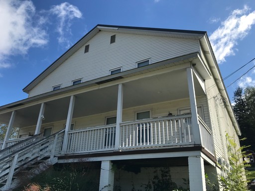 1 Bedroom Apt - Ellsworth!