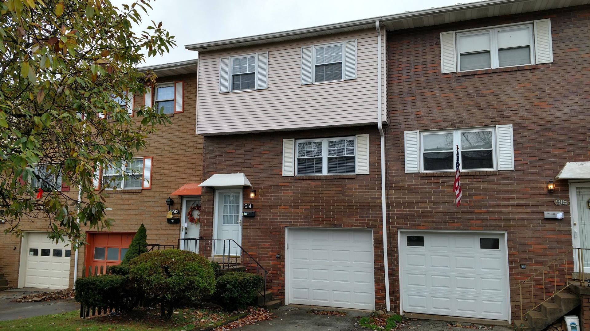 Beautiful three bedroom townhouse - Hempfield School District 
