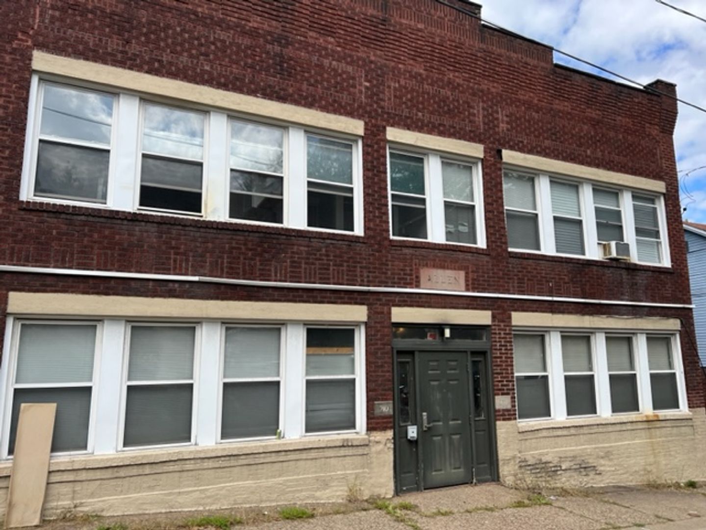 Pittsburgh Apartment: L/P 11/30/25 - 208-212 Brighton Road