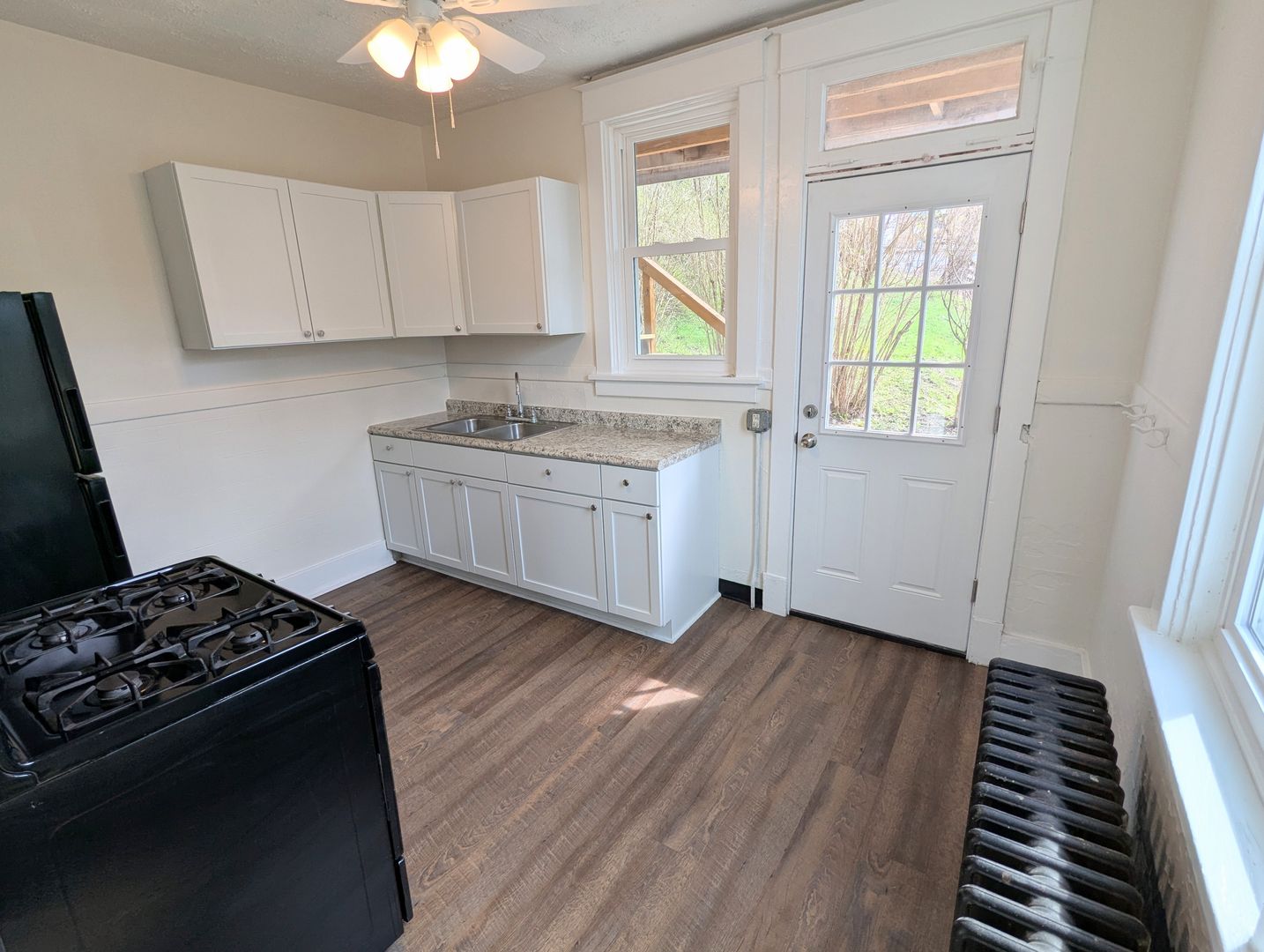 Pittsburgh Apartment: 1429 Beechview Avenue